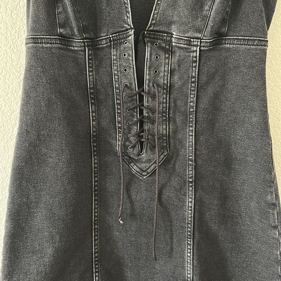 FREE PEOPLE something sweet v neck Black Denim Mini Dress with Puff Sleeves sz 4 - Picture 3 of 6